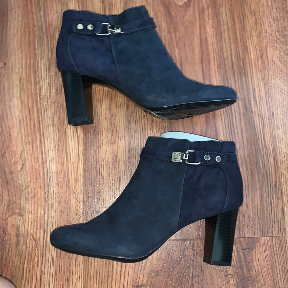 Alfani Navy Blue Sued Booties